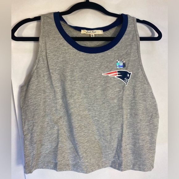 Junk Food Women’s NFL New England Patriots Logo Tank Top Shirt 2018 NWOT Size XL - Picture 1 of 8